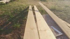 Съездил в Ростов, начал доделывать кровлю, мухи одолели.