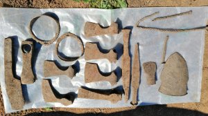 1000 летняя Старина Топоры, инструменты, плуг, стремена в паре!