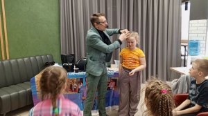 Фокусник на моём дне рождения