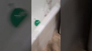 мы в шарик ложим. подарок или свою вещь по приколу.