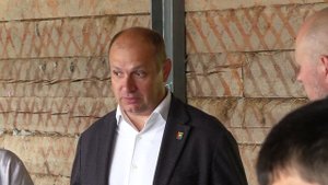 Мэр Братска Александр Дубровин вместе с родительским комитетом проверил ход ремонтных работ школы №6