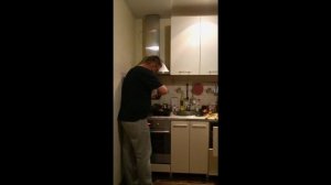 Макароны с тушенкой на сковороде