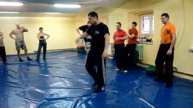 Как правильно базарить с гопниками. Анти-быдло. Клуб Алмаз.