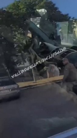 ТЦК запихали в свой бусик больного мужчину