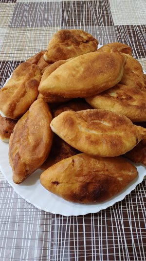 Пирожки домашние.