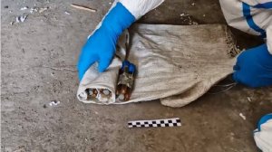 Опубликованы кадры с обнаруженным в ДНР схроном ВСУ со снарядами с хлорпикрином