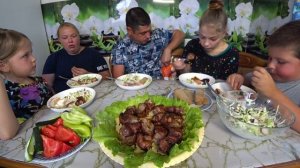мукбанг. самый вкусный шашлык в кругу семьи