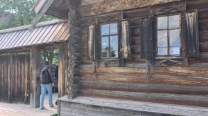 Суздаль. В Музее деревянного зодчества.
VID_20250621_154151_021
