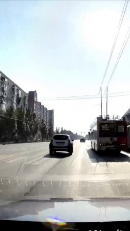 Автобус дал понять Дастеру