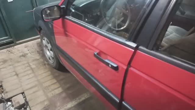 Рвануло ветром водительскую дверь на Пассате Б 3. Или из за чего провесают двери на Пассате.