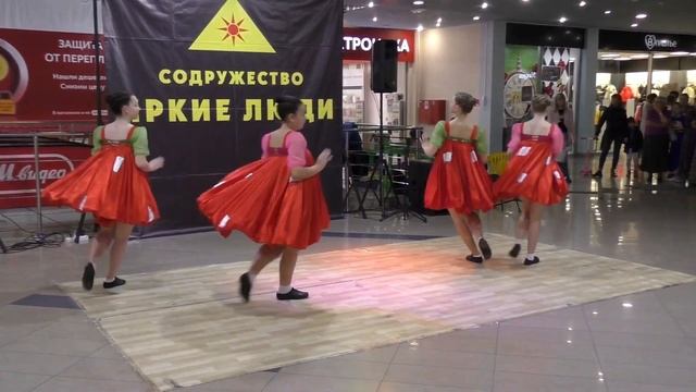 танец Заплатки #upskirt#русский#танец