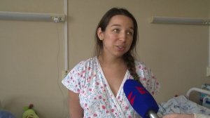 В роддоме № 7 молодой маме вручили новую дополнительную меру поддержки