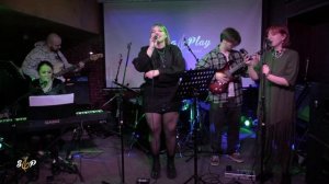 Композиция Adele «Rolling in the Deep»