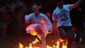 ПРАЗДНИК ИВАНА КУПАЛА!.. В НОЧЬ НА ИВАНА КУПАЛА...романтическая песня о любви!!!