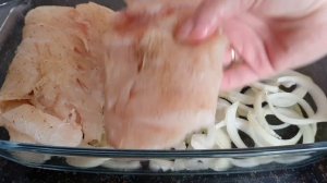 Рыба в духовке с луком запеченная под сыром. Рецепт.