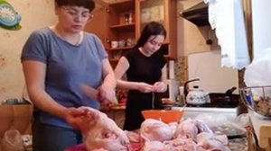 Светлана как всегда со мной на кухне//Семейный влог