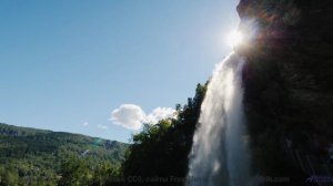 Ты станешь частью природы, послушав этот трек и увидев эти виды - Touching Clouds -- Ketsa -- Metaph