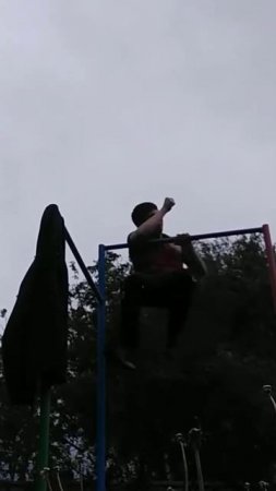 2 one arm muscle ups (1 right arm, 1 left arm)