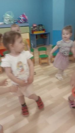 Cosmo Сад в д.Андреевка.  День танца. Группа 1/1 и 1/2.