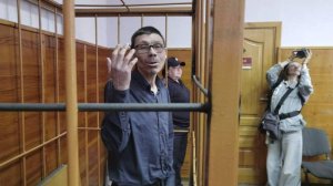 Суд в Екатеринбурге приговорил рок-музыканта Бурдина к 3 годам колонии