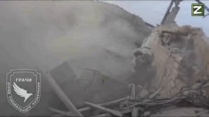 СВО  Чудом удалось спаситись. Ближний бой бойца РФ и ВСУ.