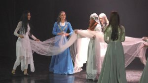 Поддерживать национальный театр – сохранить диалог поколений