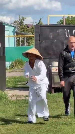 Организаторы смены «ЦСК у реки» идут напомнить о последнем дне регистрации #shorts