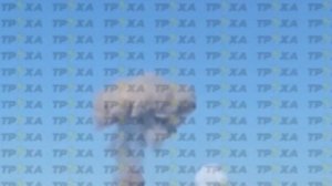 В Житомире прозвучало два мощных взрыва, местные каналы пишут, что это не связано с прилетами.  ...