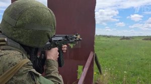 Российские бойцы оттачивают мастерство на учебных полигонах