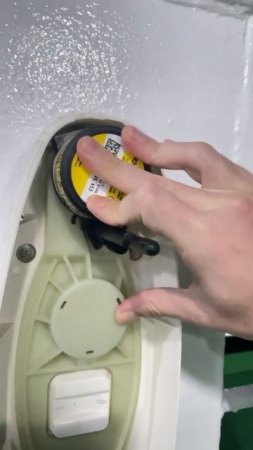 Краткое руководство по замене EPIRB HRU / The brief guide on how to replace the EPIRB HRU