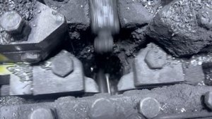 Manufacturing process of Iron Nails in Factory factory mass production