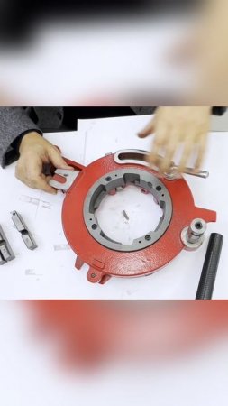 Быстрая установка ножей в резьбонарезной станок — Esson ElectricCUT-100HW1