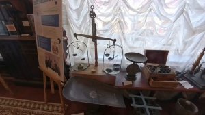 Баночки и скляночки с историей.