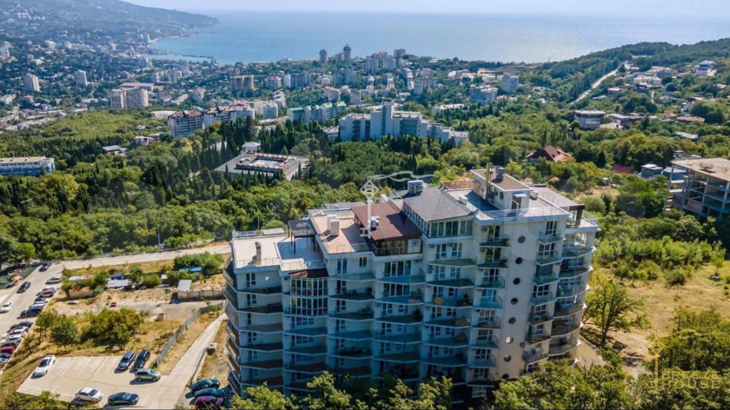 2ккв в Ялте с ремонтом и панорамной террасой смотреть онлайн