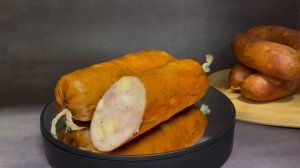 Куриная колбаса с сыром — сочный дуэт птицы и расплавленного сыра 🧀