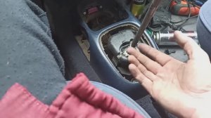 Ремонт ручки кпп на Форд Гэлакси самым бюджетным способом. Форд Гелакси ручка выбора передач.
