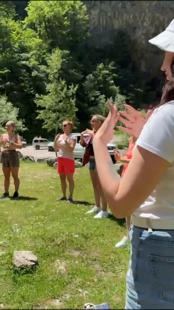 Танец-мантра у Гегского водопада смотреть онлайн