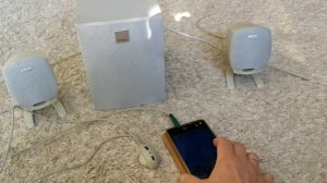 Edifier R102