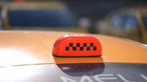Перевозчики в России просят адаптировать автомобили под такси