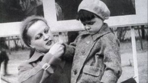 Редкие фотографии советских актеров со своими детьми. Часть 12