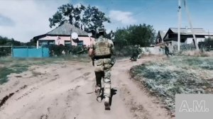 _НЕ ПАДАЙ СОЛДАТ_ С В О клип