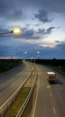 #Панорама Оренбурга - #Вид с моста на трассу Р-239 и #Загородное #шоссе / #оренбург #мост #закат