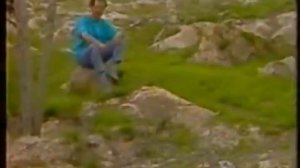 Farhad Darya مهربانی سخت میخواند به چشمانت