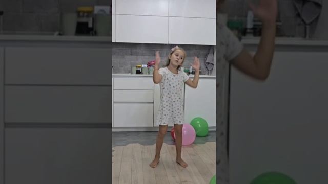 Сегодня мне 40 лет. Дочка поздравила с Днем Рождения