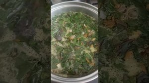 Щи из ботвы и новые босоножки))