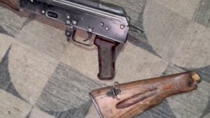 Полицейские изъяли оружие и наркотики у жителя пгт Корсунь