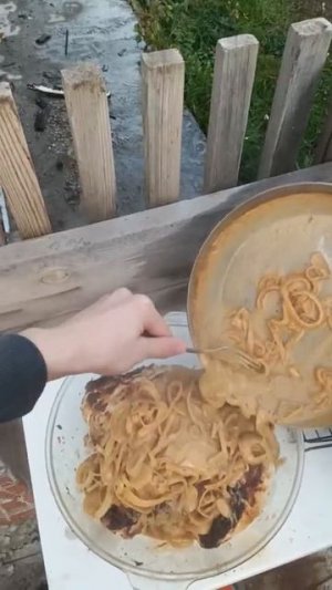 курочка с маринованным лучком