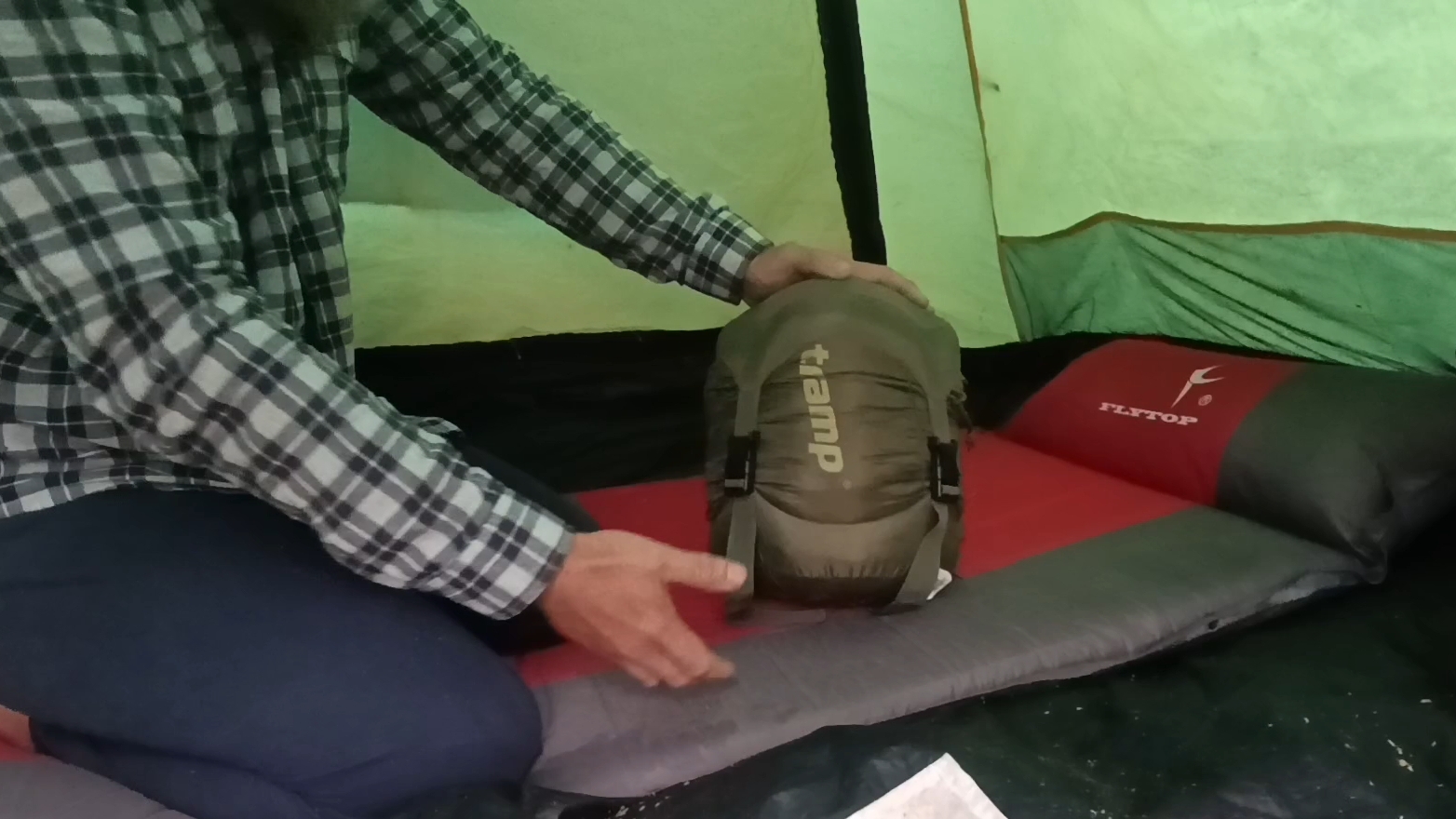 6й день, спальник TRAMP OIMYAKON T-LOFT и само надувной 5см коврик FLYTOR, переплываю ближе к финишу смотреть онлайн