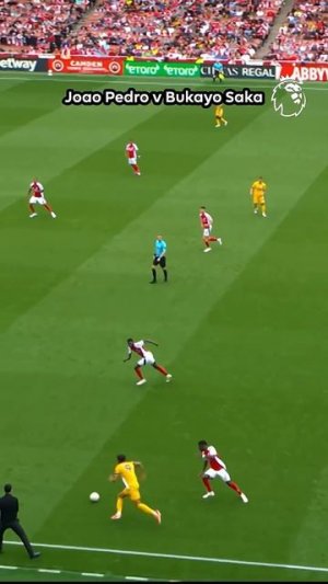 Joao Pedro v Bukayo Saka