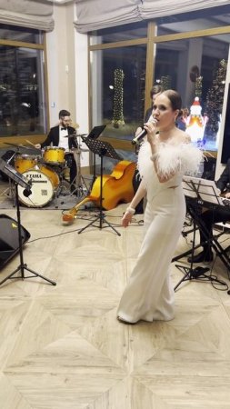 ELLENBAND|LIVE